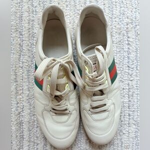 Gucci White Leather Sneakers with Green and Red Web Stripe